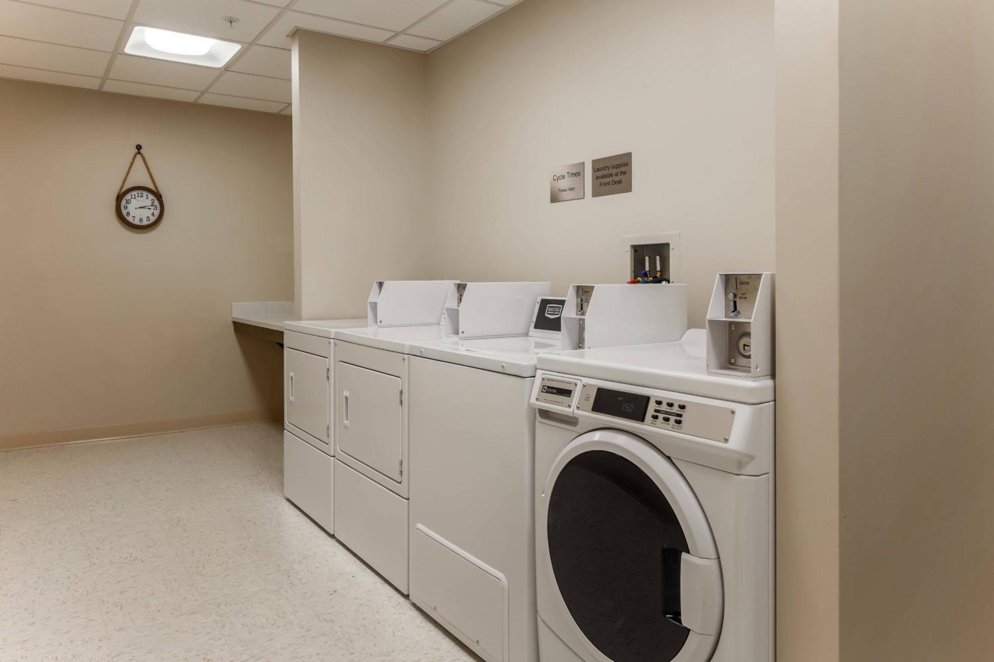 Fairfield Inn & Suites By Marriott Cheyenne Southwest/Downtown Area Bagian luar foto