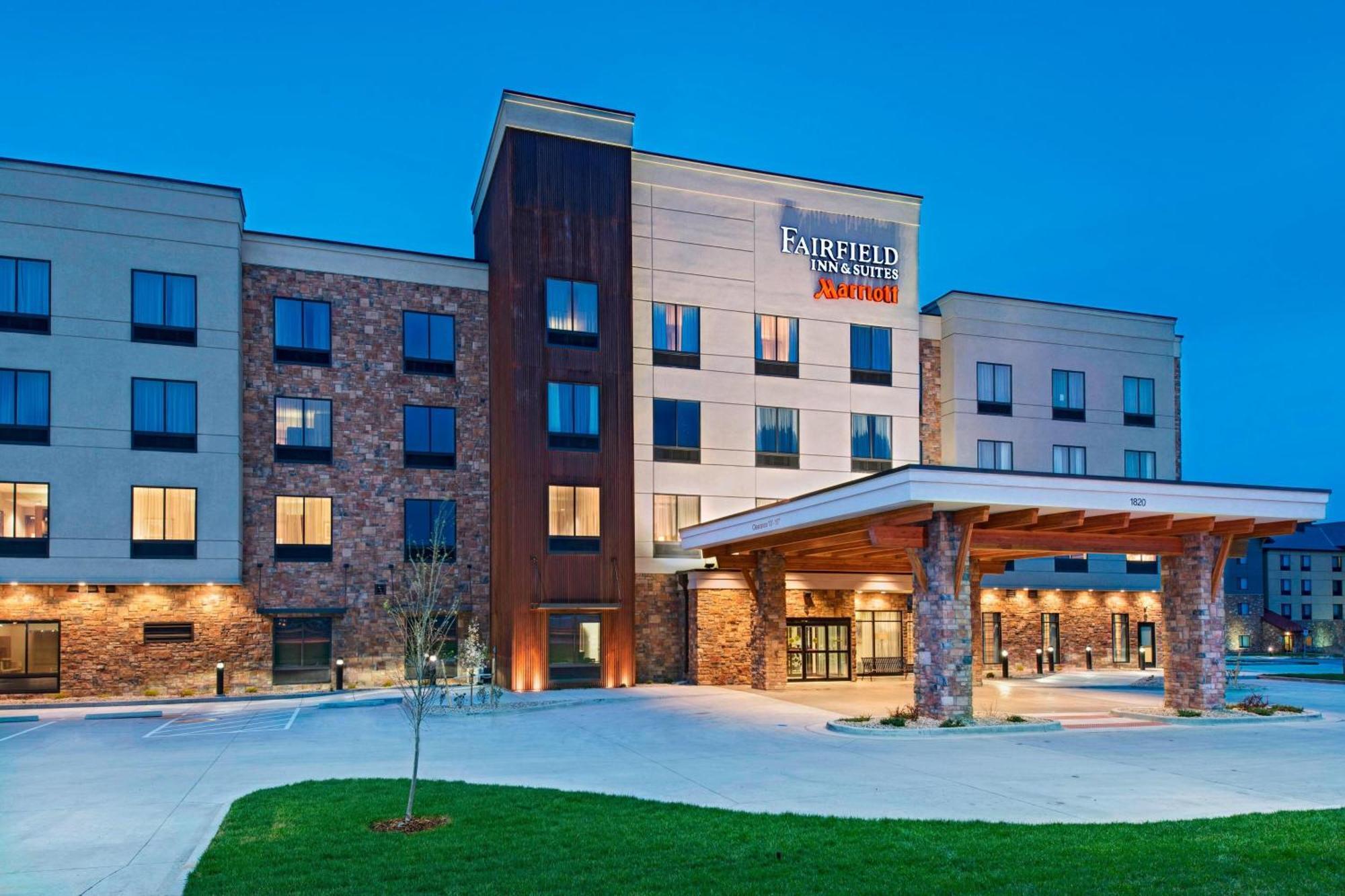 Fairfield Inn & Suites By Marriott Cheyenne Southwest/Downtown Area Bagian luar foto