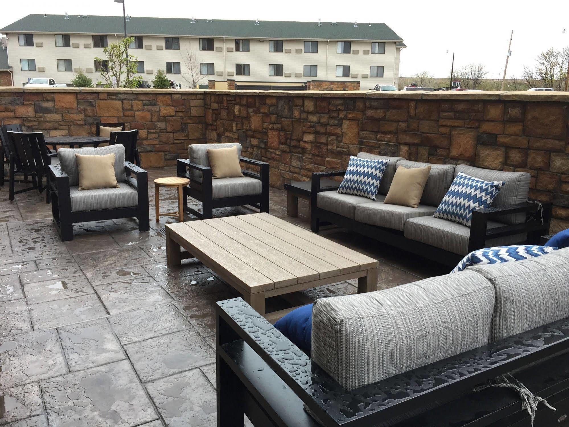 Fairfield Inn & Suites By Marriott Cheyenne Southwest/Downtown Area Bagian luar foto